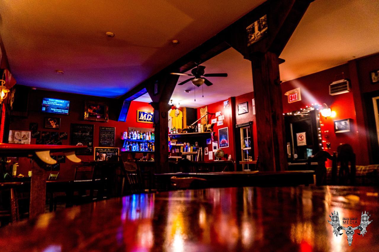 Groundswell Pub & Inn D'Escousse Exterior foto